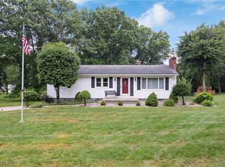 1367 Cherry Ln, Uniontown, OH 44685