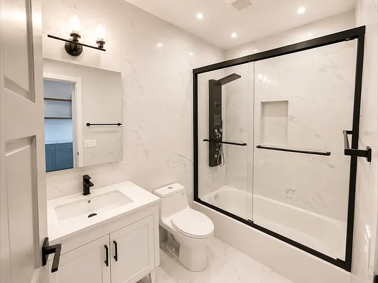 1726 Summerfield St #2L — Photo 6