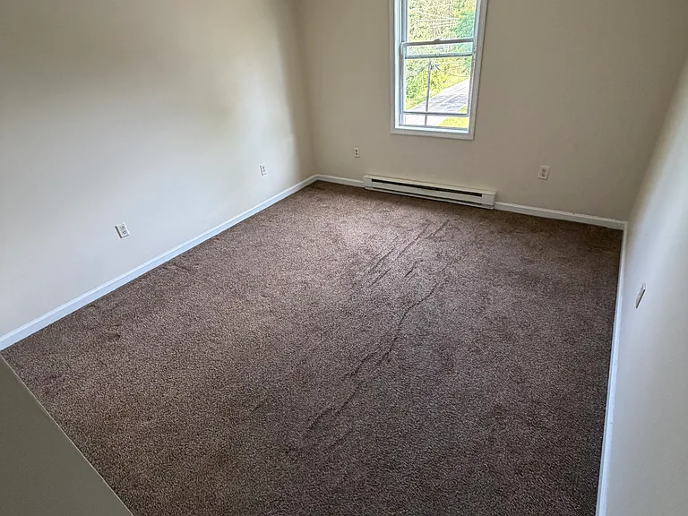 15 Sunbeam Ct #4 — Photo 5