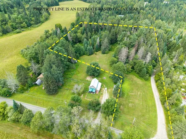 31 Privacy Lane, Concord, VT 05824