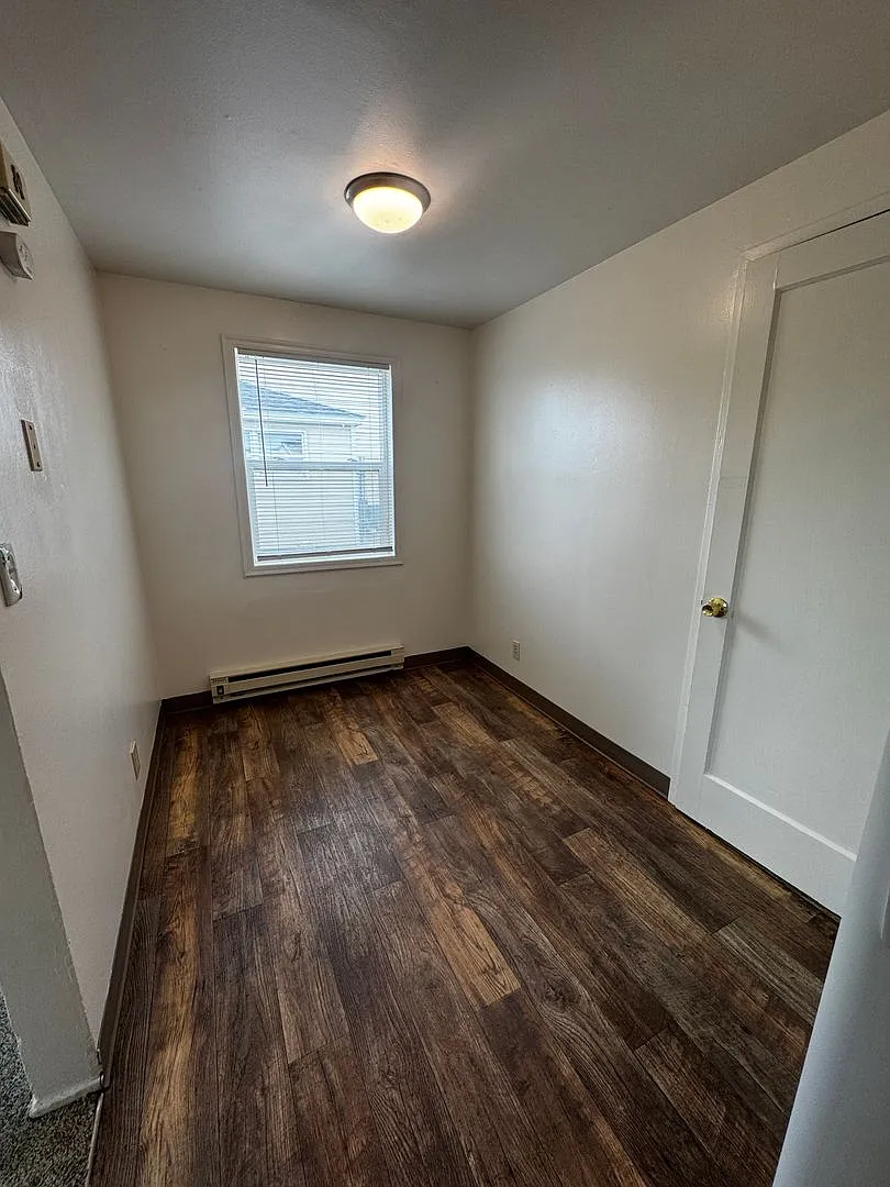 Cozy 2 Bedroom 1 Bath House! Price Reduced!! — Photo 3
