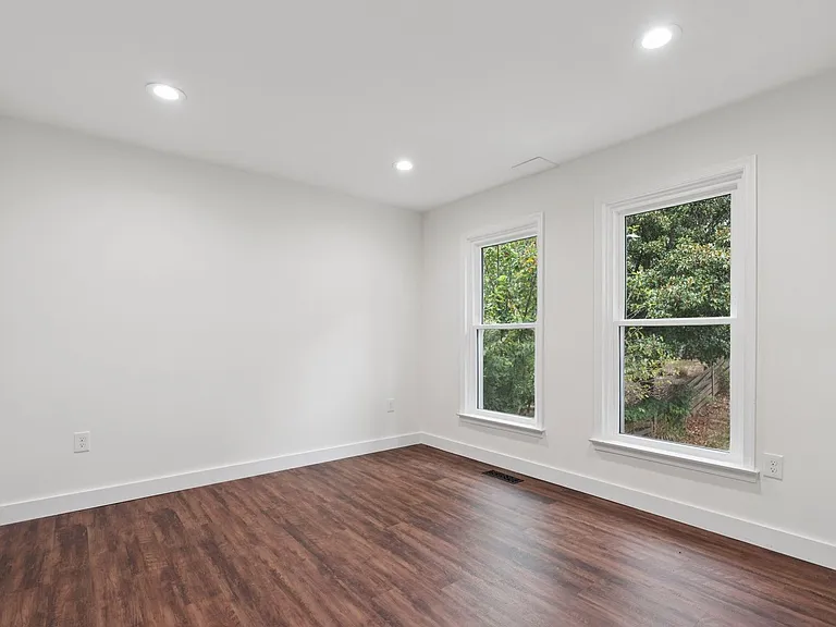 1291 Mason Mill Ct — Photo 12
