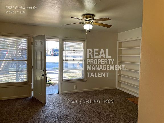 2nd image of 3821 Parkwood St