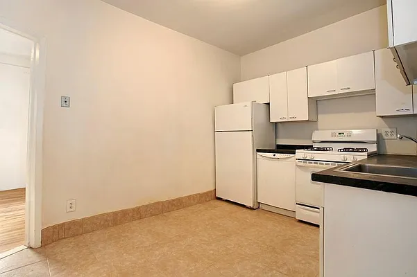 Sold by Avenues Real Estate | media 1