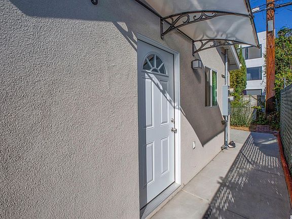 4th image of 553 Ivy St #A