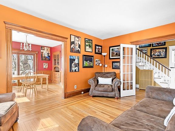 4th image of 18 Kimball St
