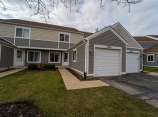 2724 Prairieview Ln S, Aurora, IL 60502