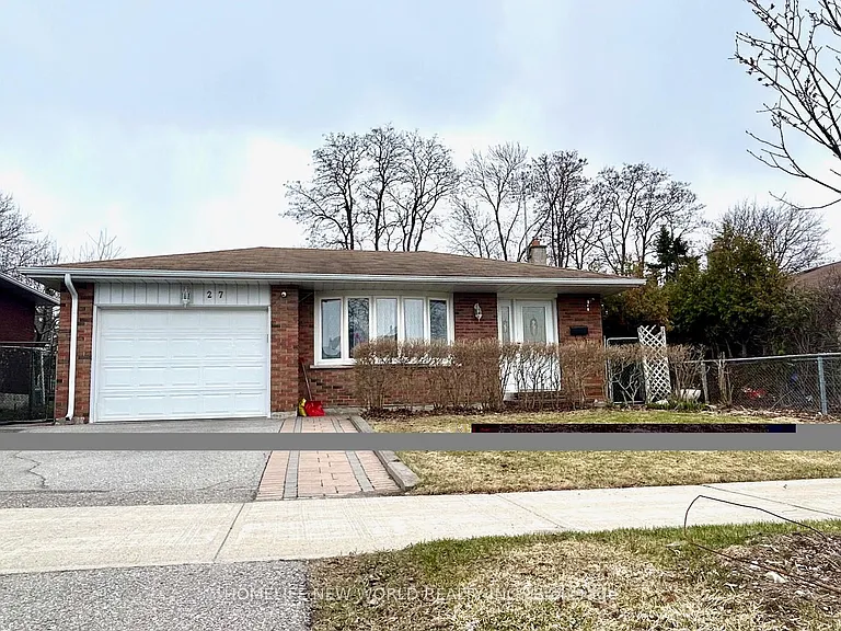 27 Hayward Cres #UPPER — Photo 2