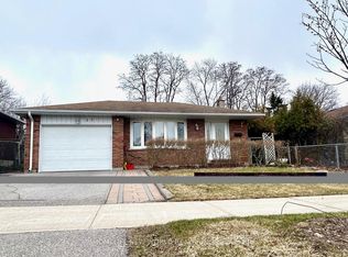 27 Hayward Cres, Toronto, ON M1S2T7
