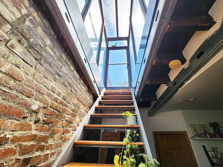 650 Union St #3 — Photo 3