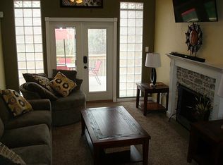 142 Moss Point, Friendswood, TX 77546