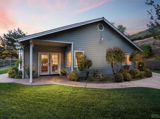 24924-26 Agrarian Rd, Ramona, CA 92065