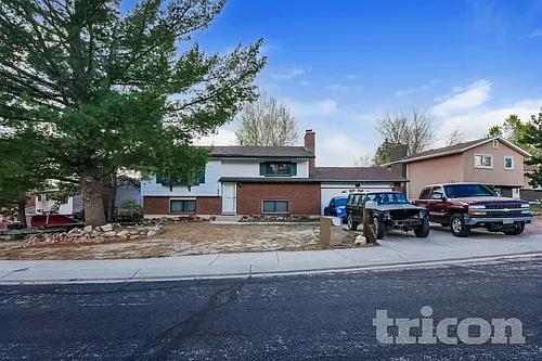 3310 Red Onion Cir Photo 1