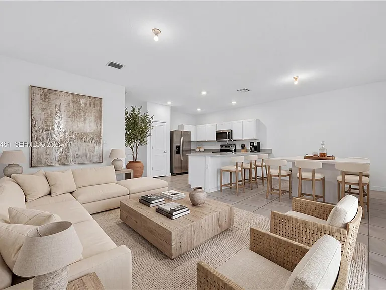 1780 SE 9th Ave — Photo 24