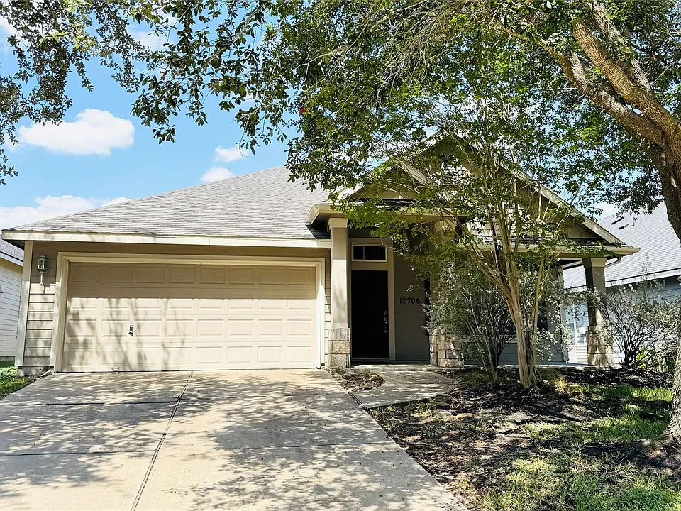 12706 Portales Pointe Ln