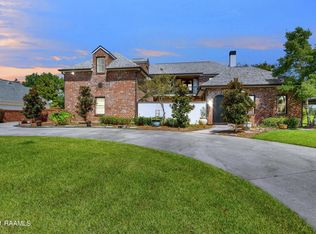 903 Le Triomphe Pkwy, Broussard, LA 70518