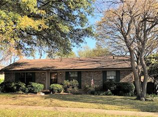 9917 Windledge Dr, Dallas, TX 75238