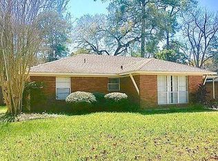 2115 Gardenia Dr, Houston, TX 77018