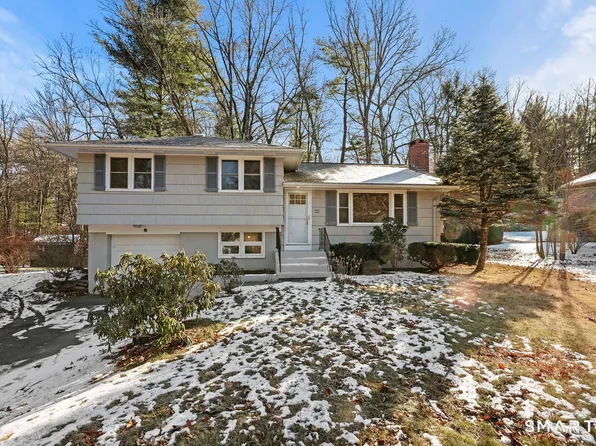 66 East Shore Boulevard, Burlington, CT 06013