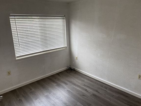 4th image of 218 Mississippi St Unit A