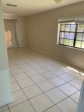 2nd image of 406 N Cypress Dr APT 1