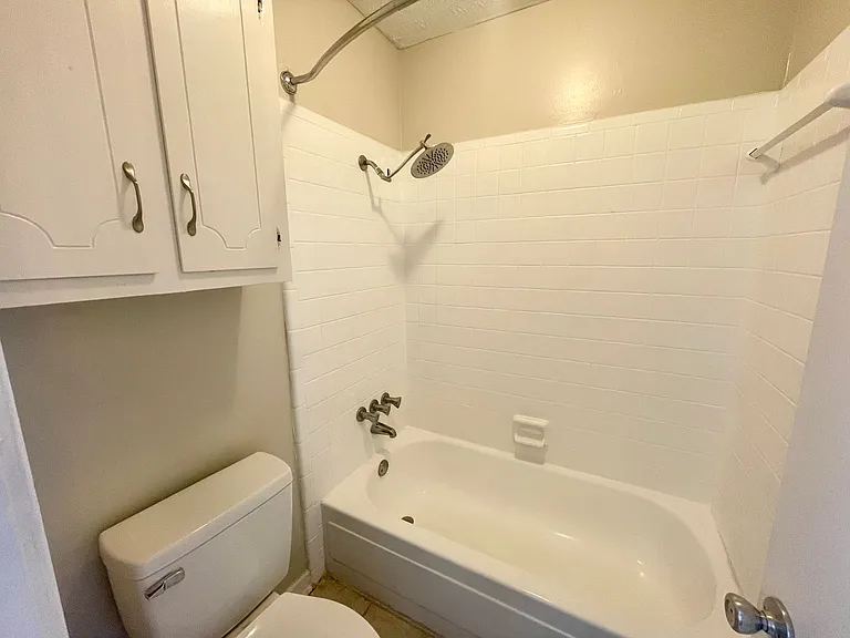 203 Cypress Dr — Photo 14
