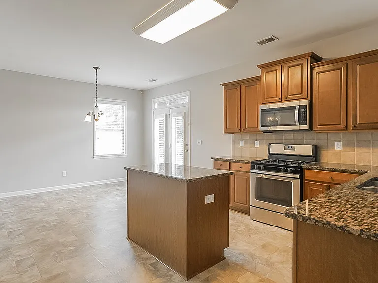 3253 Willow Meadow Ln — Photo 6