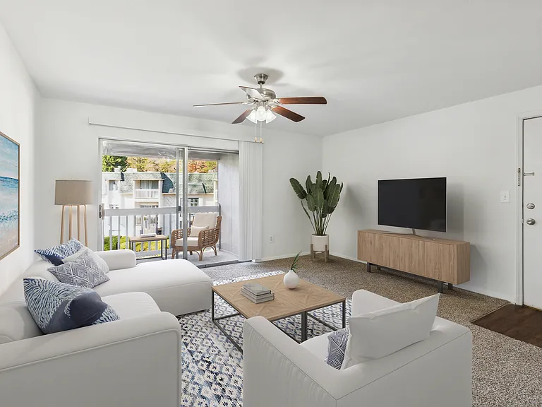 Fairway Club Apartments — Photo 68