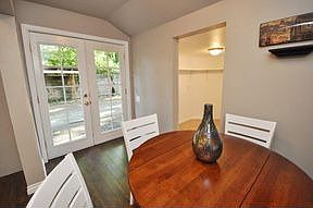 1st image of 668 SE 6th Ave