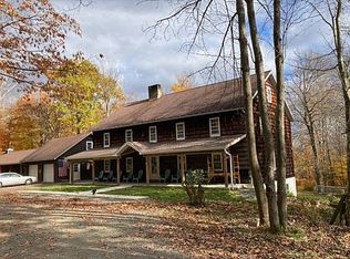 407 Worrick Pond Rd, Brackney, PA 18812