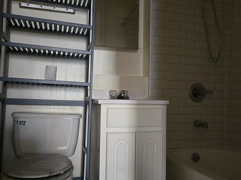 116 Smith St #2F — Photo 8