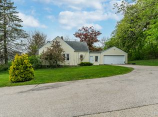 120 N Main St, Algonquin, IL 60102