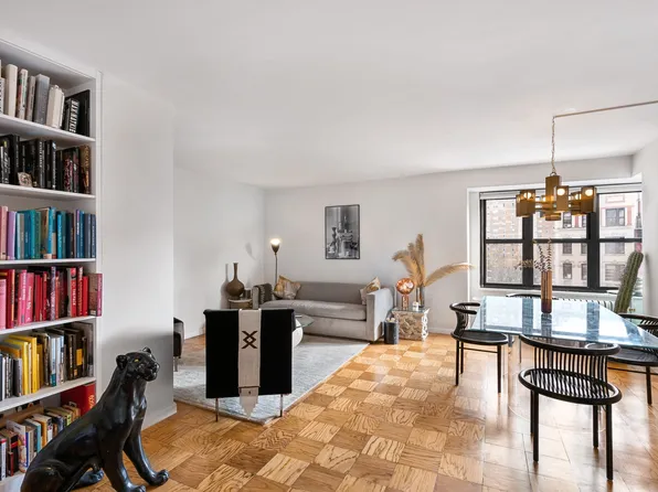 264 East Broadway image 1 of 8