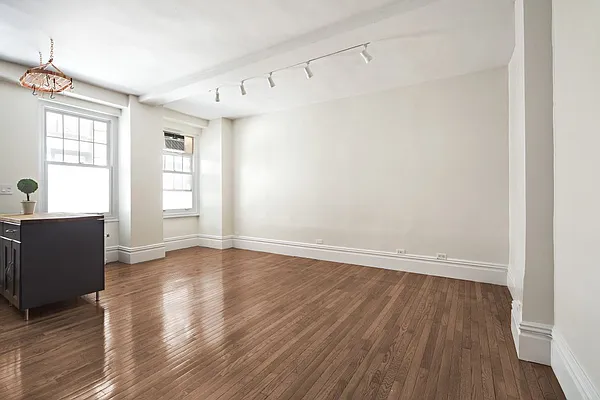 Sold by Compass | media 2