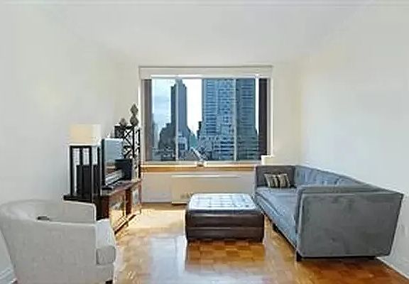 3rd image of 350 E 82nd St APT 10D