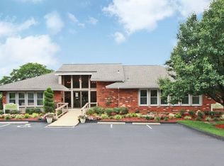 5535 Golf Ridge Dr APT F, Saint Louis, MO 63128