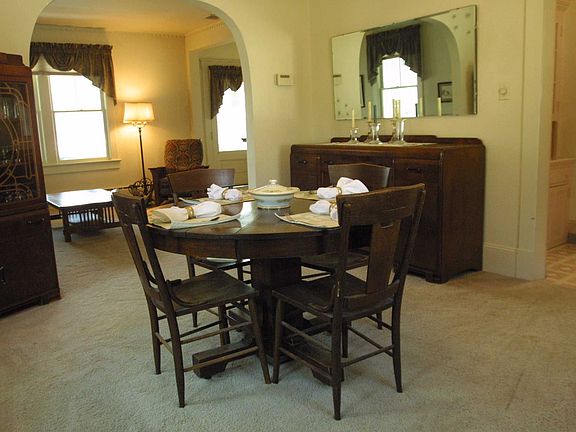 Bright, Open Dining Room