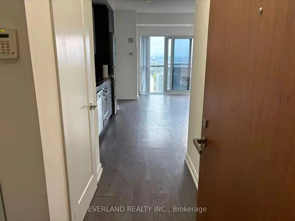 275 Village Green Sq, Toronto, ON