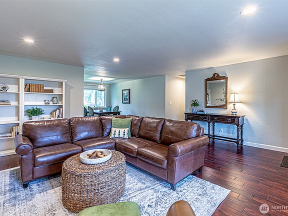 5th image of 14229 SE 165th Place