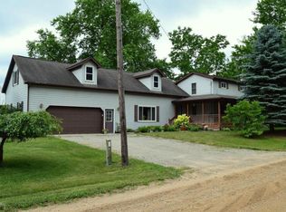 4751 Gay Rd, Hillsdale, MI 49242