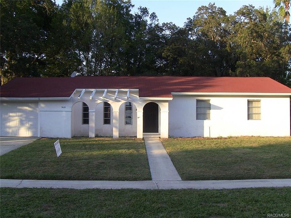 1st image of 9081 N Golfview Dr