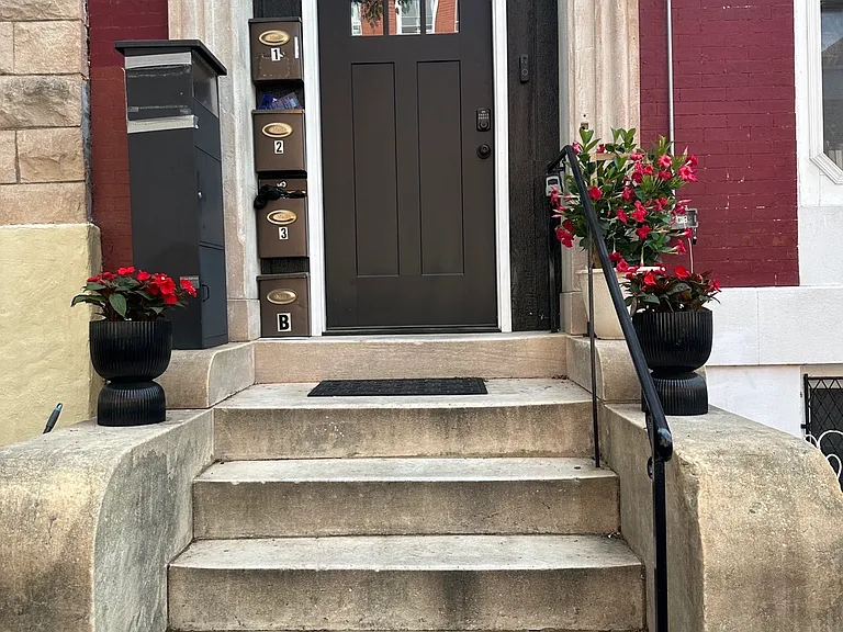 1410 Madison Ave #B — Photo 8