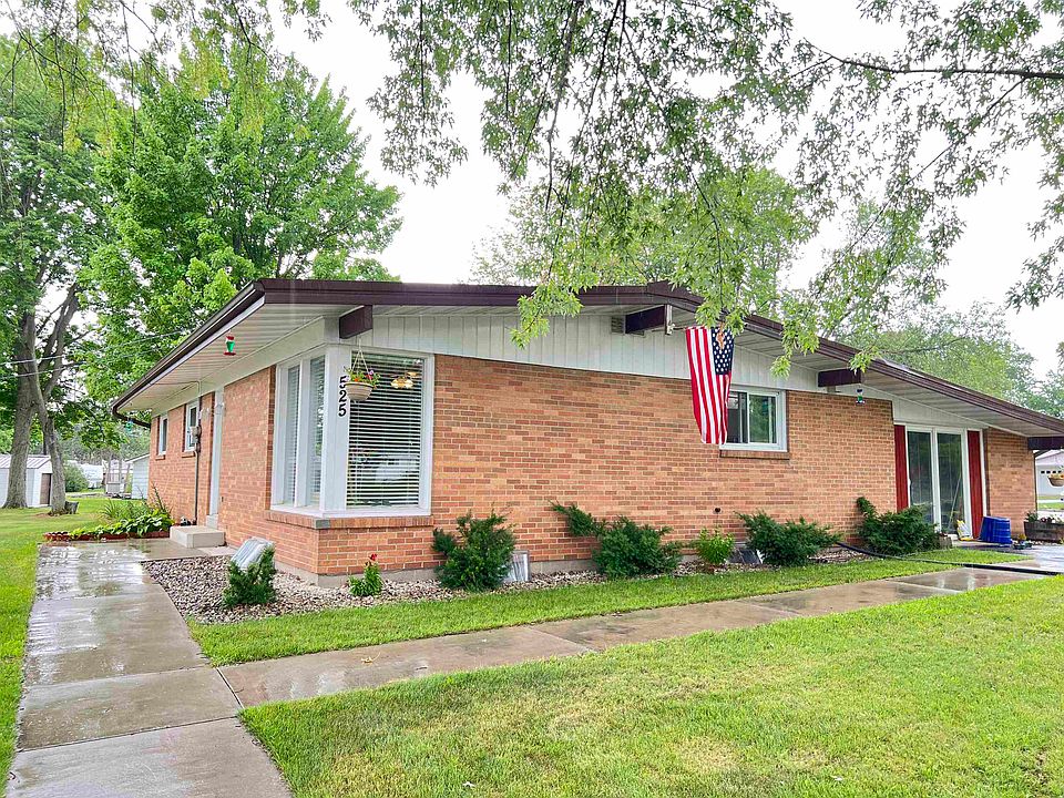 525 McGraw St, Peshtigo, WI 54157 Zillow