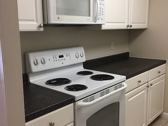 2nd image of 367 Simmonsville Ave APT 3209