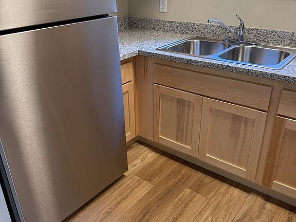 3rd image of 3038 Smith Ln #1cb1fe770