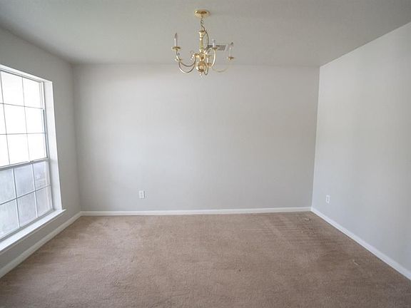 2nd image of 20830 Balmoral Glen Ln