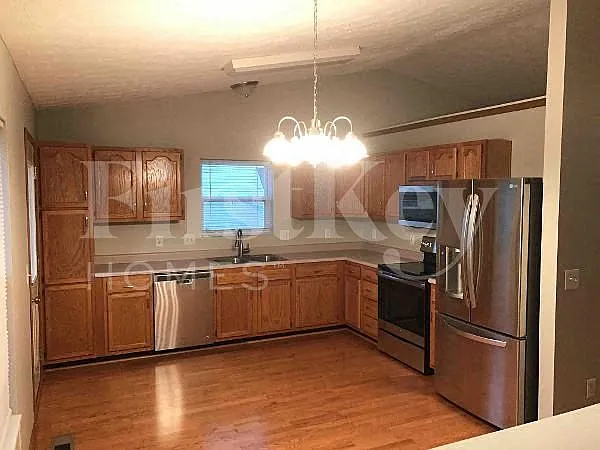 3 bed, 2.5 bath, 1540 sqft, $2,750 — Photo 4