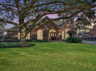 7623 Heathrow Ln, Spring, TX 77379