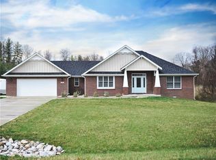 1592 W Foxcliff Dr S, Martinsville, IN 46151