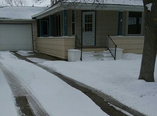 814 4th St, Langdon, ND 58249